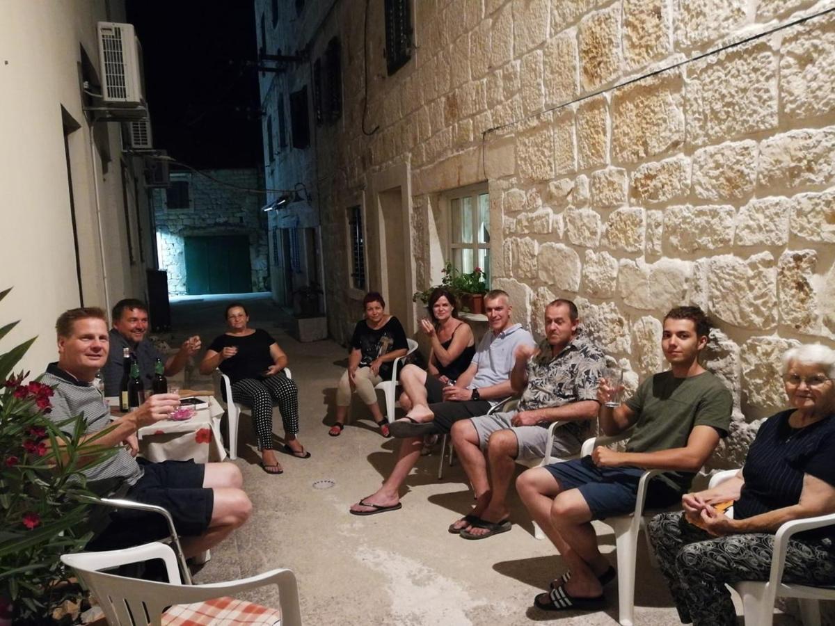 Lastin Dvor 로고즈니차 외부 사진